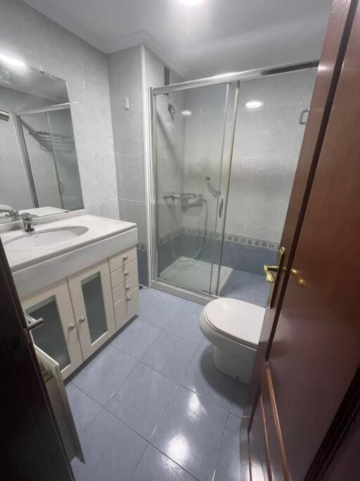 Appartamento Piso En Bouzas Con Vistas A La Ria Vigo Esterno foto